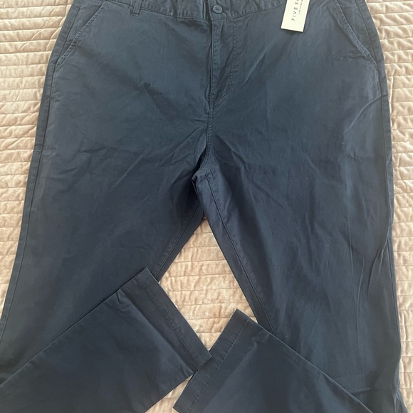 Five Four L.A. Men's Campus Straight leg Chino Pants in Navy